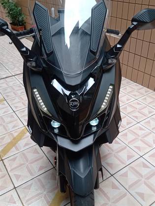 DAFRA CRUISYM 300 